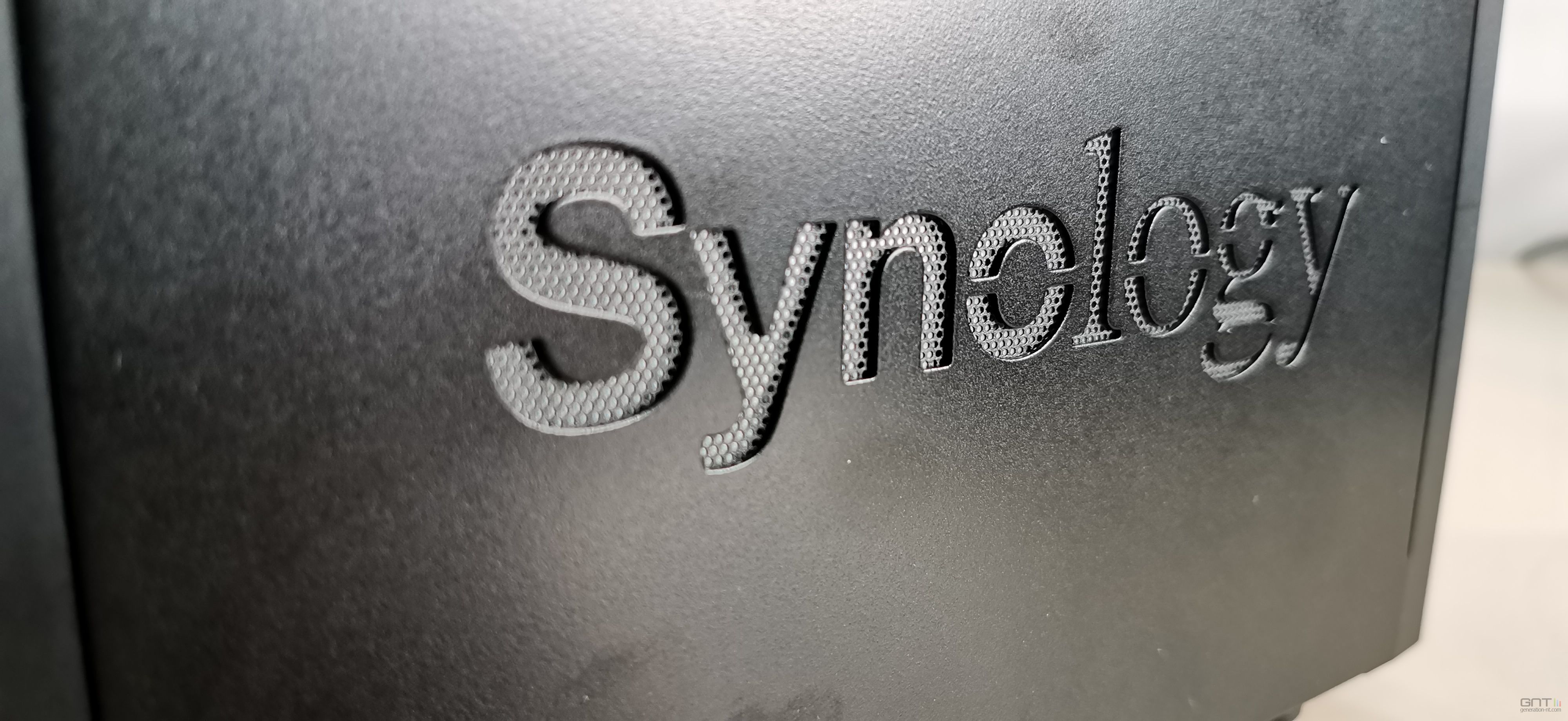 Synology DS718+_03