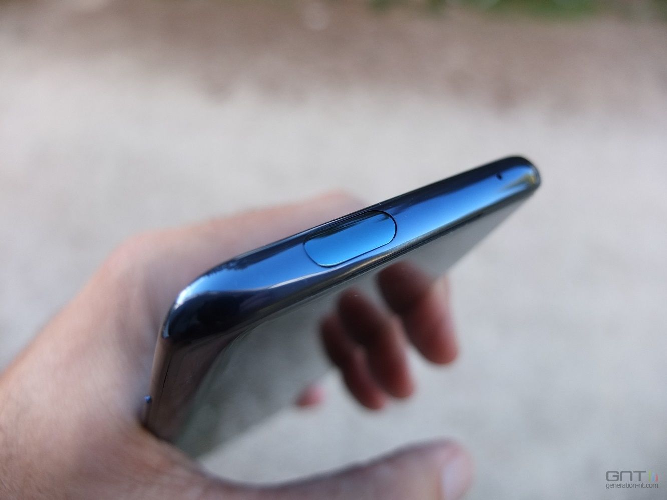 OnePlus 7T Pro camera popup 01