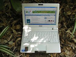 Asus Eee PC 900 24
