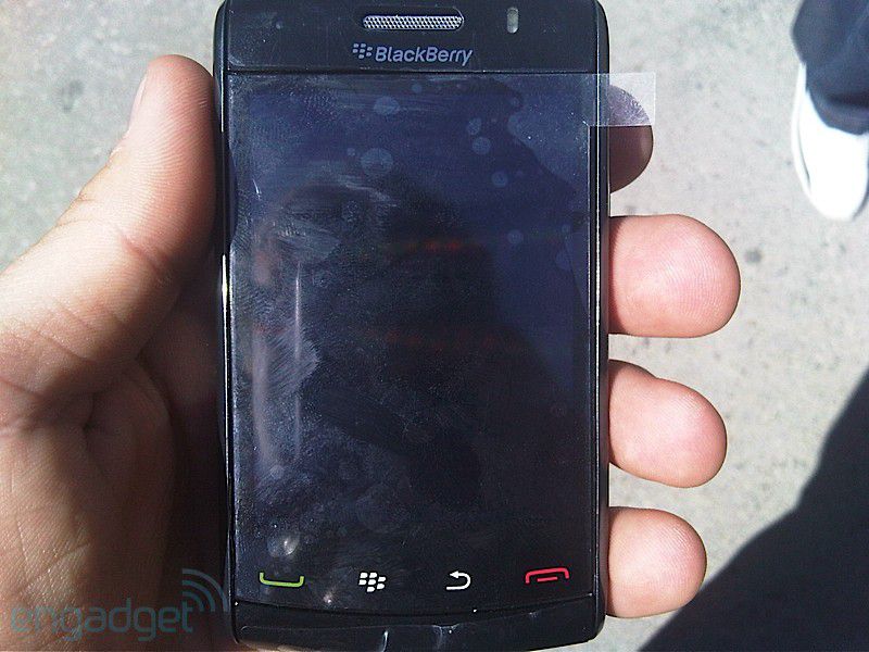 Blackberry Storm 2 04