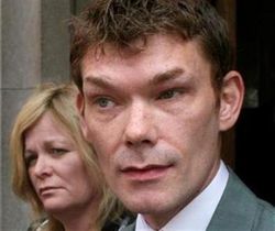 Gary mckinnon pirate hacker