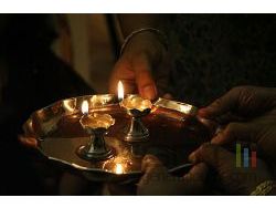 Light hindu prayer small