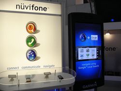 MWC 2008 Garmin nuvifone 01