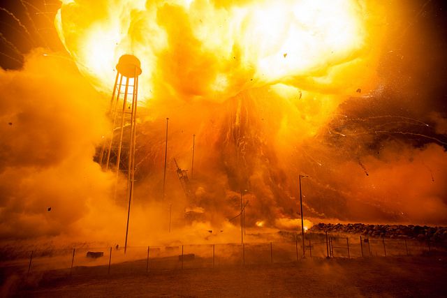 NASA-explosion-Antares-4