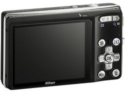 Nikon_CoolPix_S560 02
