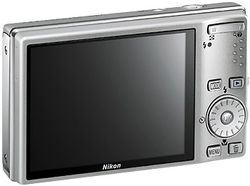 Nikon_CoolPix_S610 02