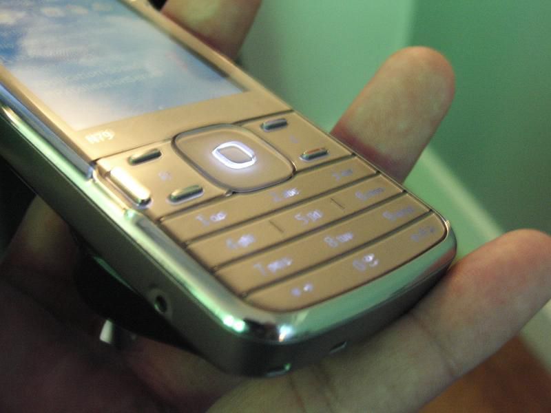 Nokia N79 01
