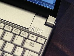 Toshiba R500 03