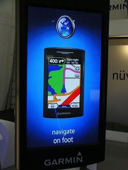 MWC 2008 Garmin nuvifone 03