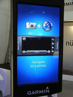 MWC 2008 Garmin nuvifone 06