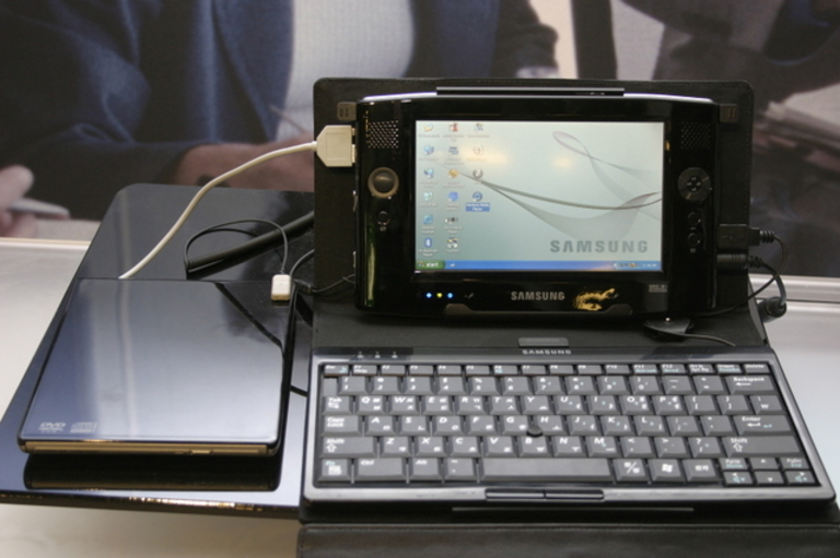 Samsung Q1 + clavier