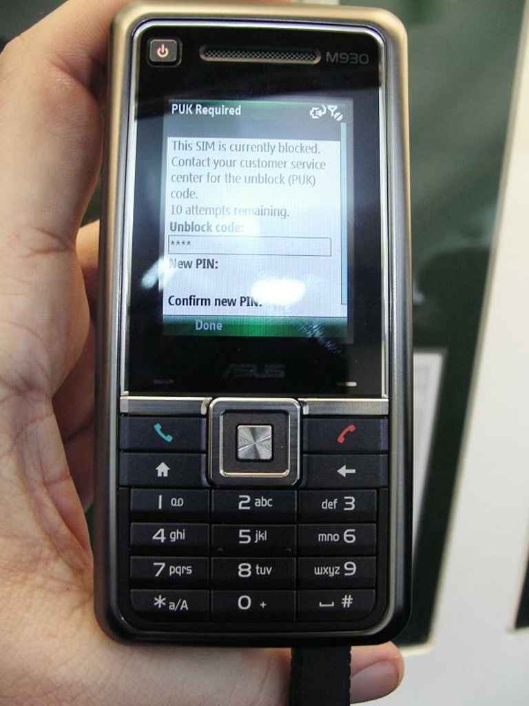 MWC 2008 Asus M930 01