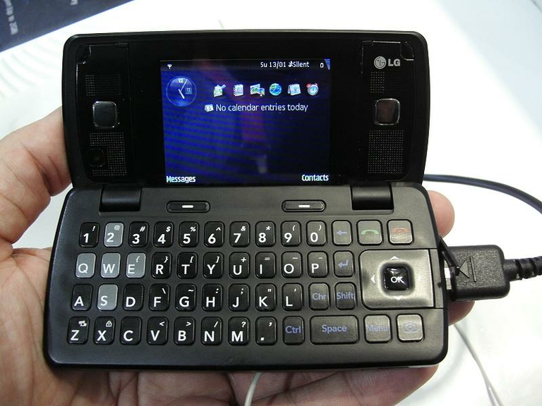 MWC 2008 LG KT610 02