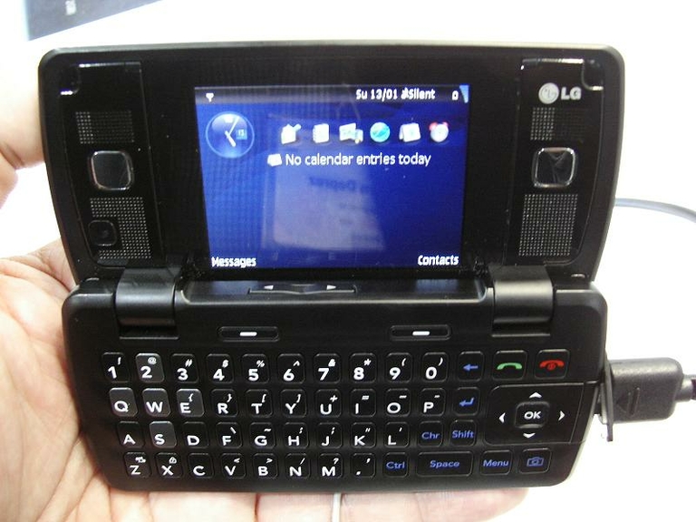 MWC 2008 LG KT610 03