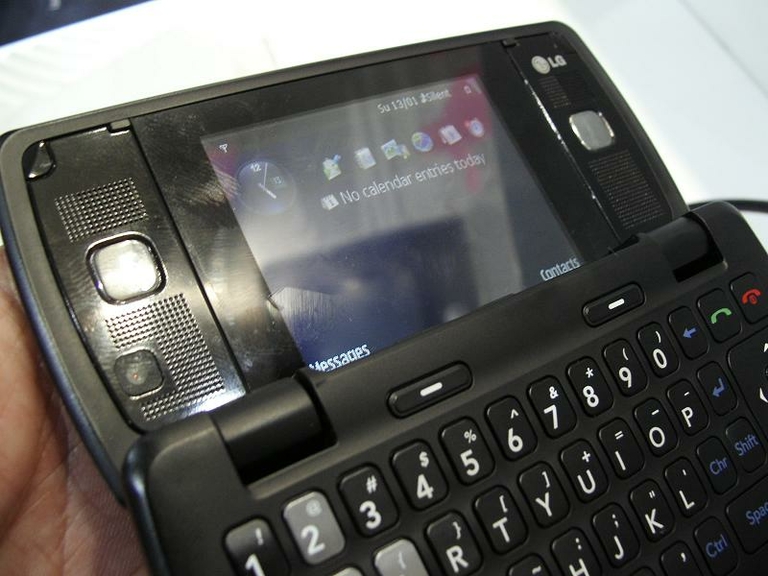MWC 2008 LG KT610 06