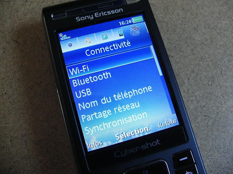 Sony Ericsson C905 02