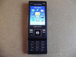 Sony Ericsson C905 08