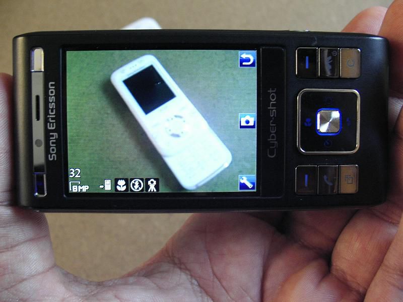 Sony Ericsson C905 15