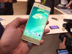 Sony Xperia X 02