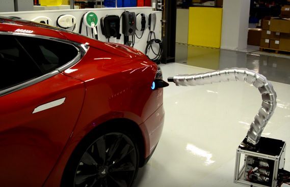 Tesla recharge automatique