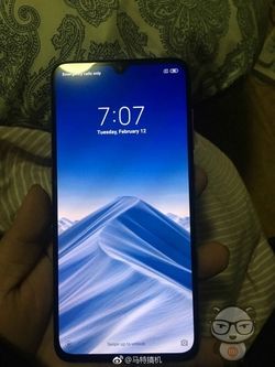 Xiaomi Mi 9 01