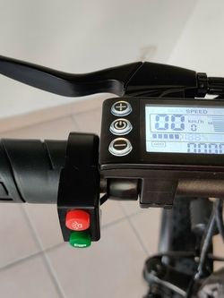 ADO A20F - Vélo boitier de controle et boutons phare