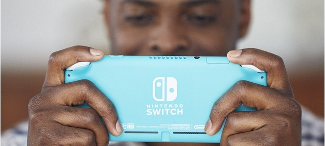Nintendo Switch bleue