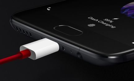 OnePlus 5 Dash Charge