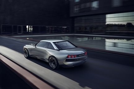 Peugeot e-Legend Concept 02