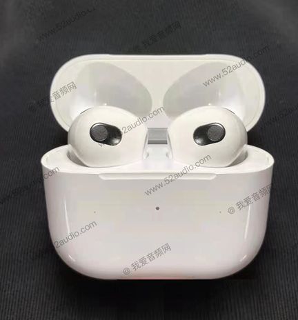 AirPods 3 02