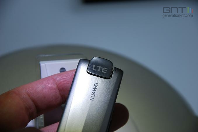 Huawei E398 LTE 02