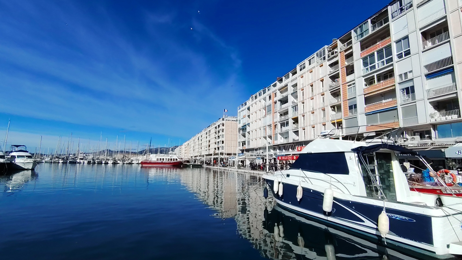 Honor Magic8 Lite photo ultra grand angle 02