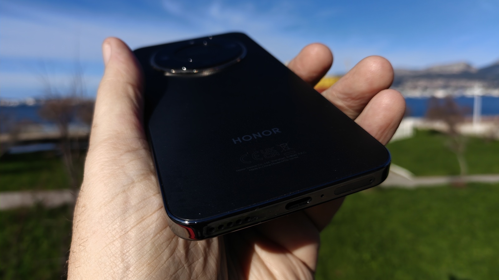 Honor Magic8 Lite 03