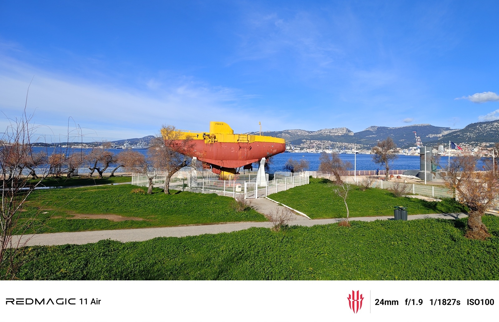 Redmagic 11 Air photo standard