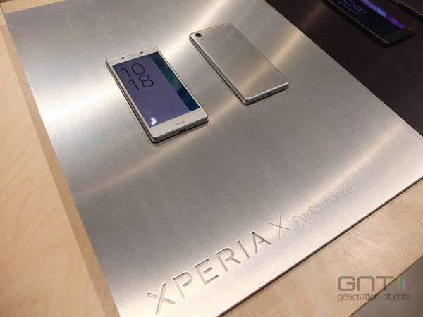 Sony Xperia X Performance 01