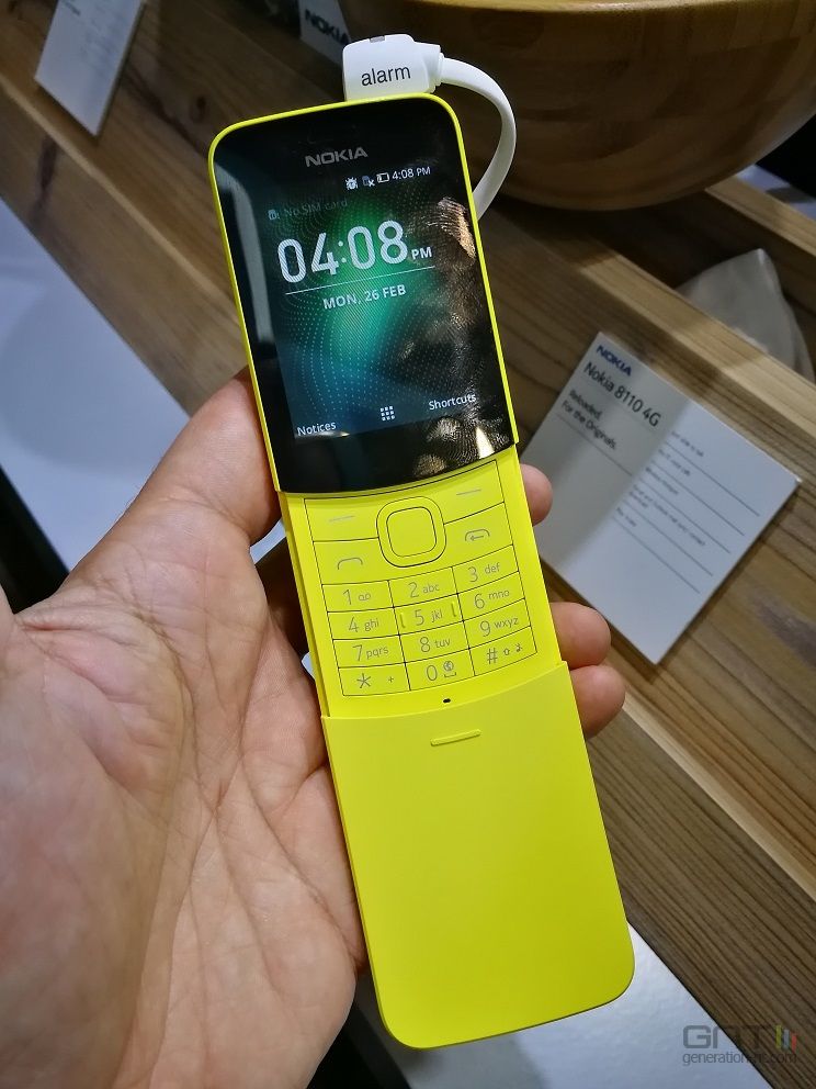 Nokia 8110 02