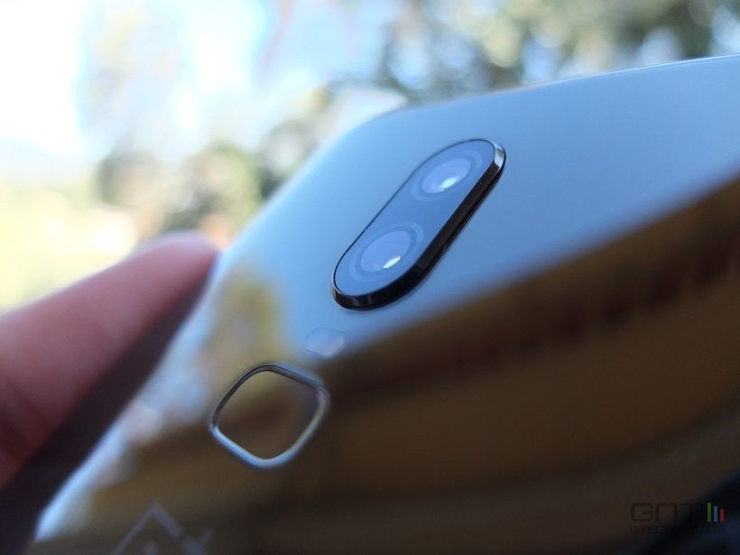 OnePlus 6 lecteur empreintes
