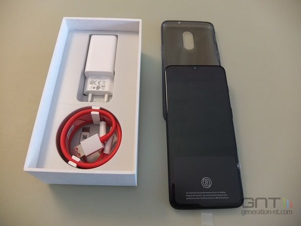 OnePlus 6T packaging