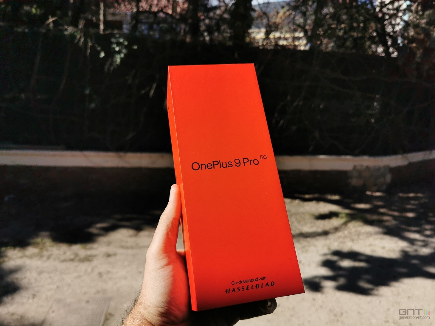OnePlus 9 Pro boite 01