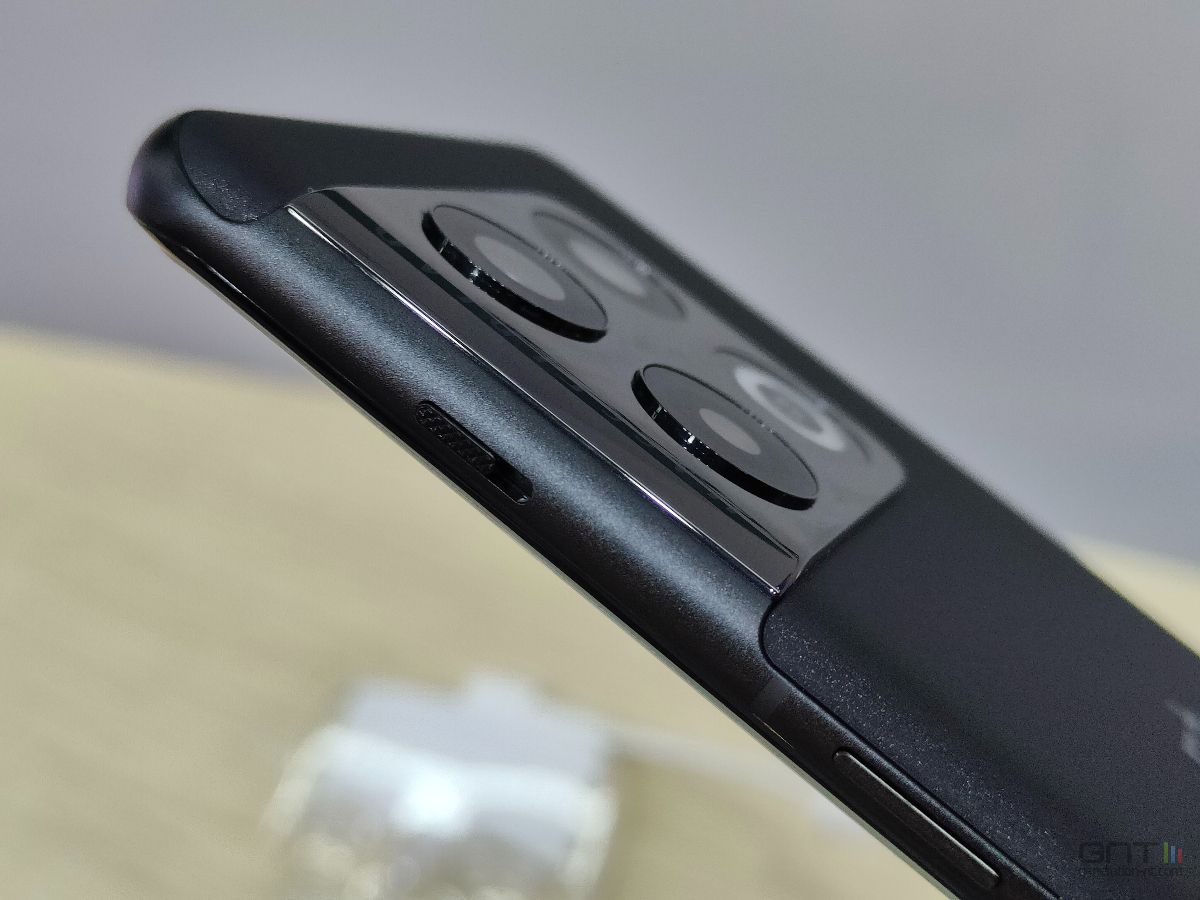 OnePlus 10 Pro bloc photo