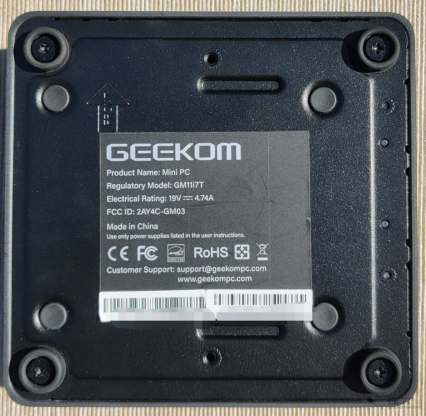 Mini-PC GEEKOM Mini IT11 - pieds