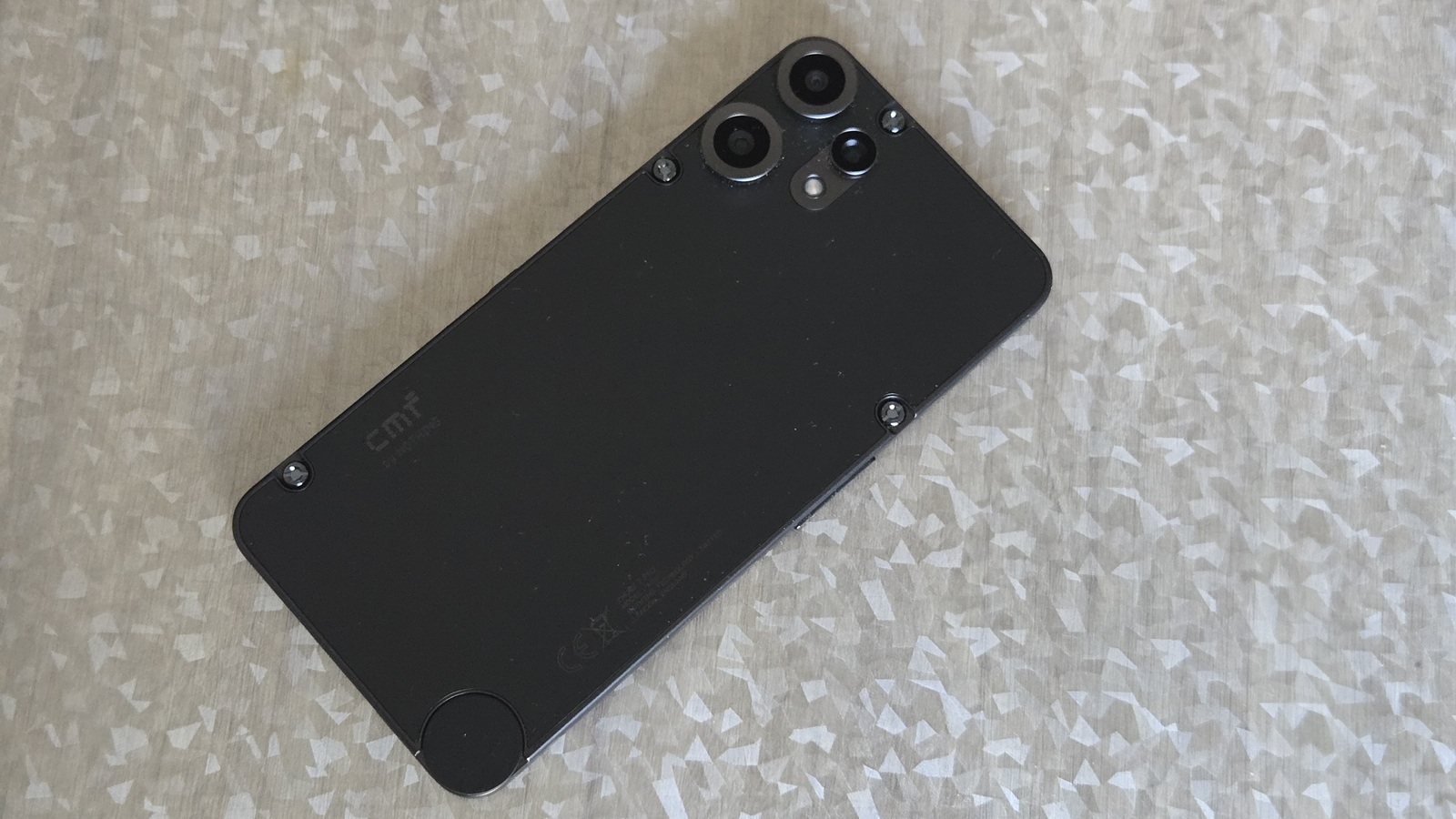 Nothing Phone 2 Pro dos 02