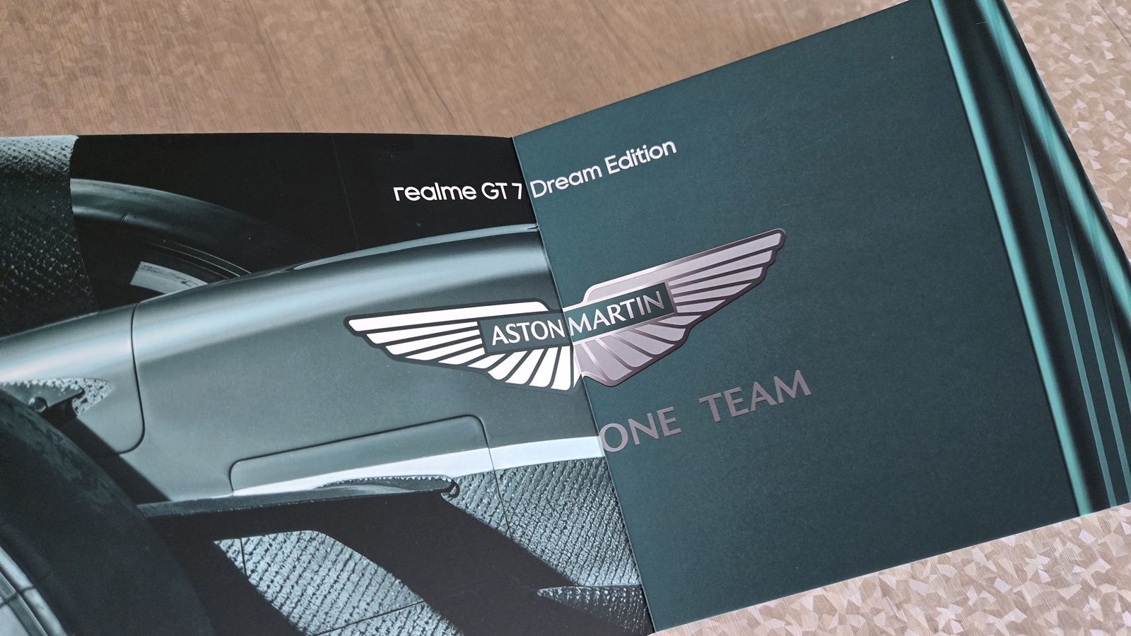 realme GT 7 Dream Edition livret 02