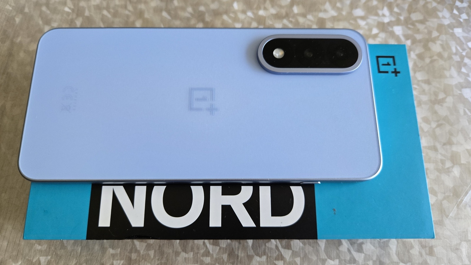 OnePlus Nord 5 boite 02