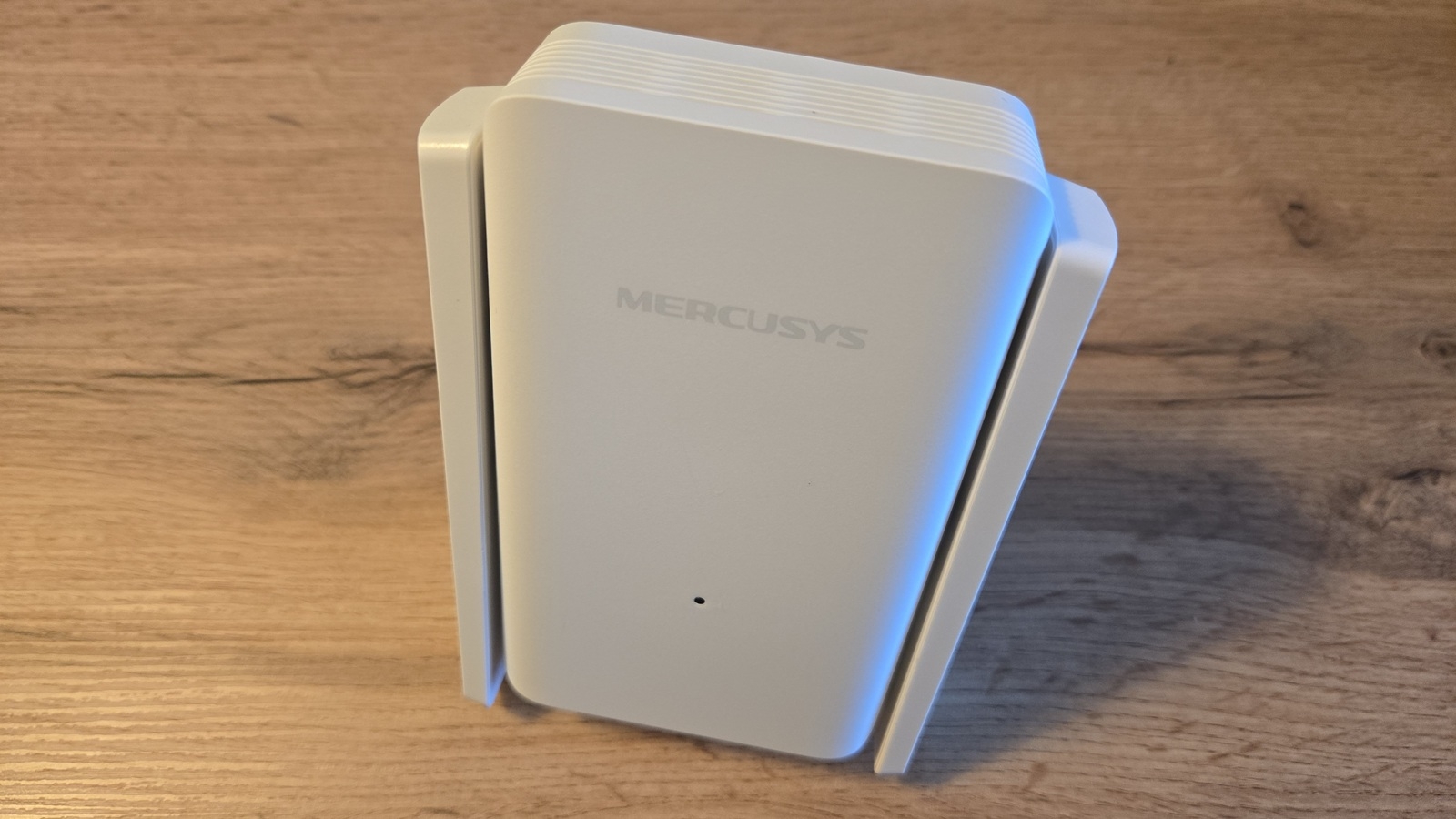Mercusys ME80X  repeteur WiFi 01