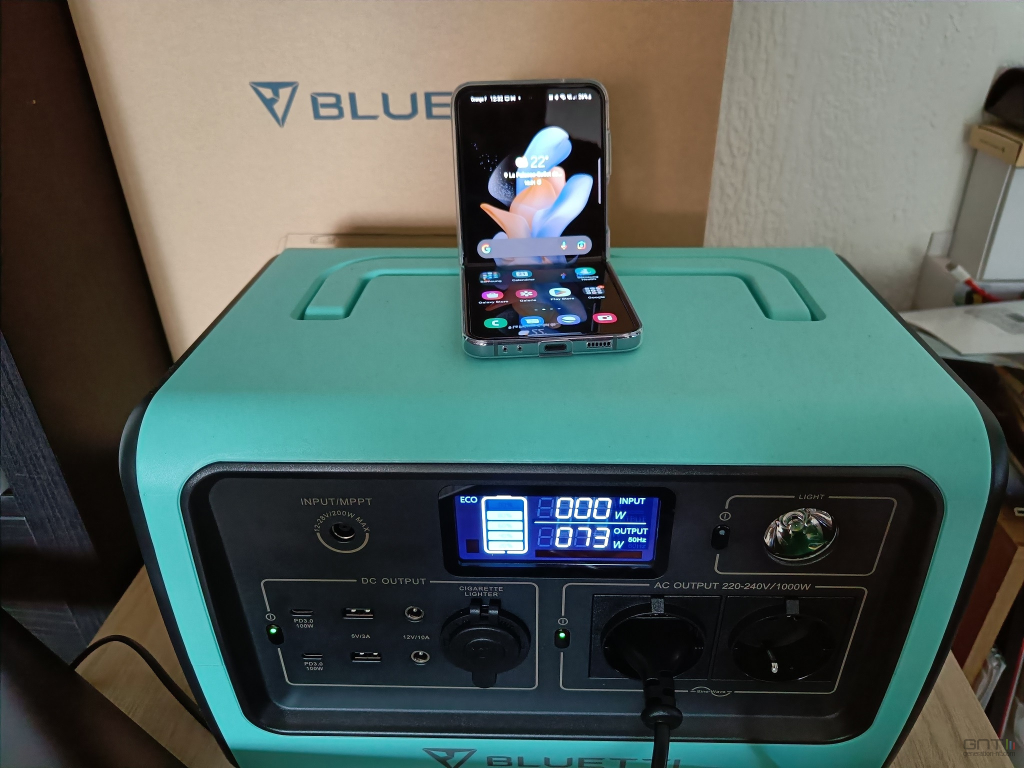 Bluetti EB70 charge sans fil 02