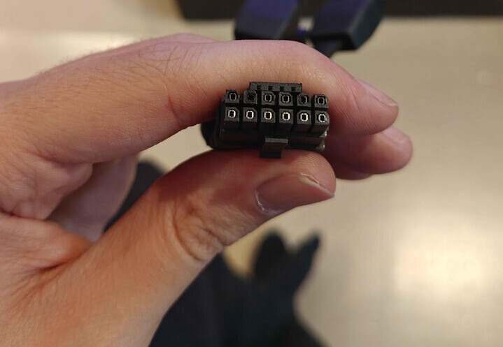 12vhpwr AMD