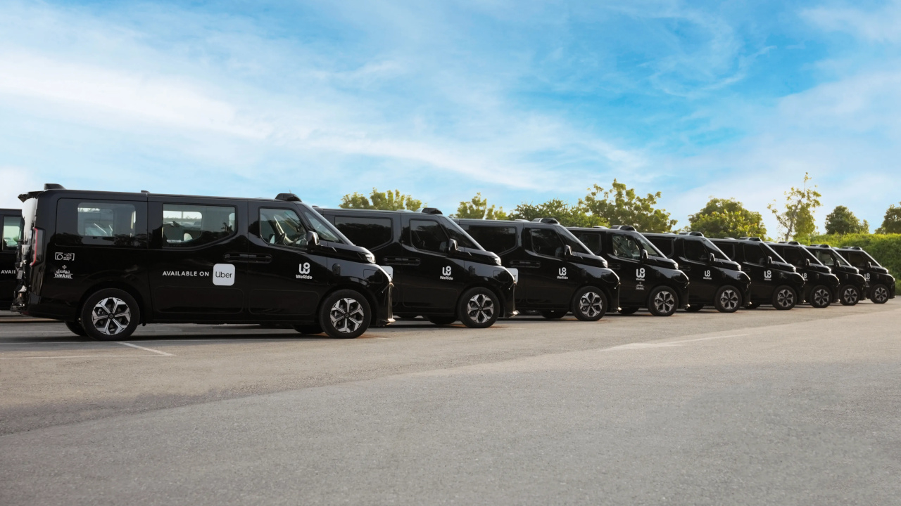 abu-dhabi-robotaxis-gxr-flotte