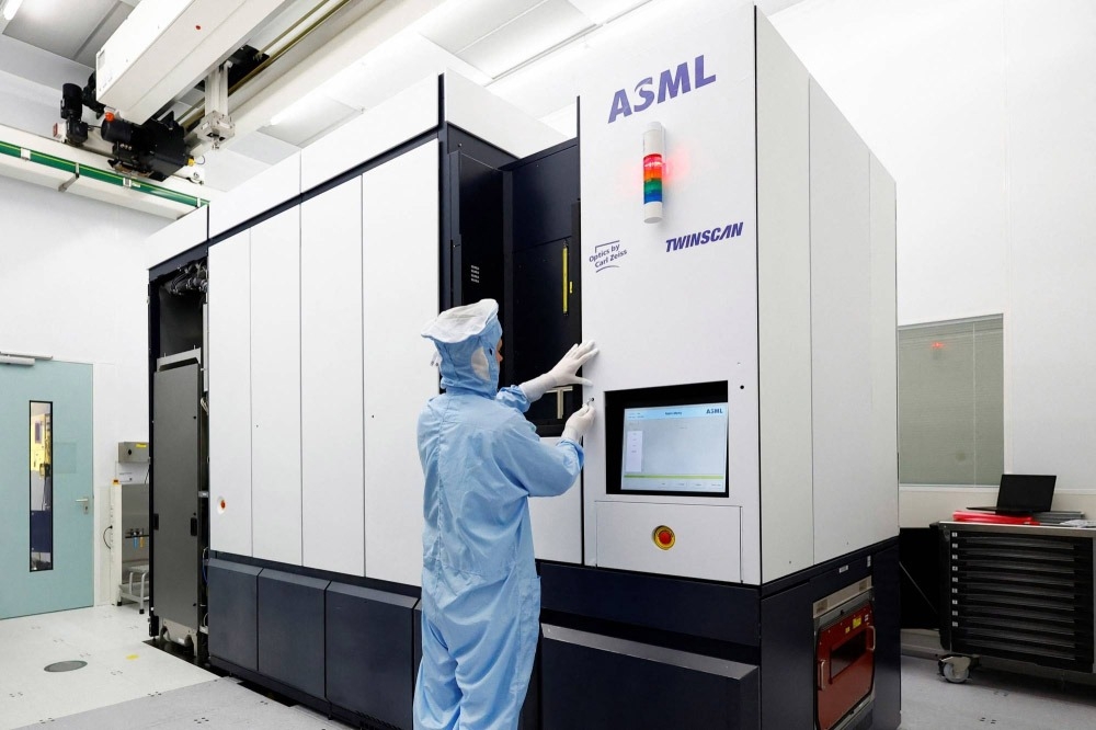 ASML DUV 02