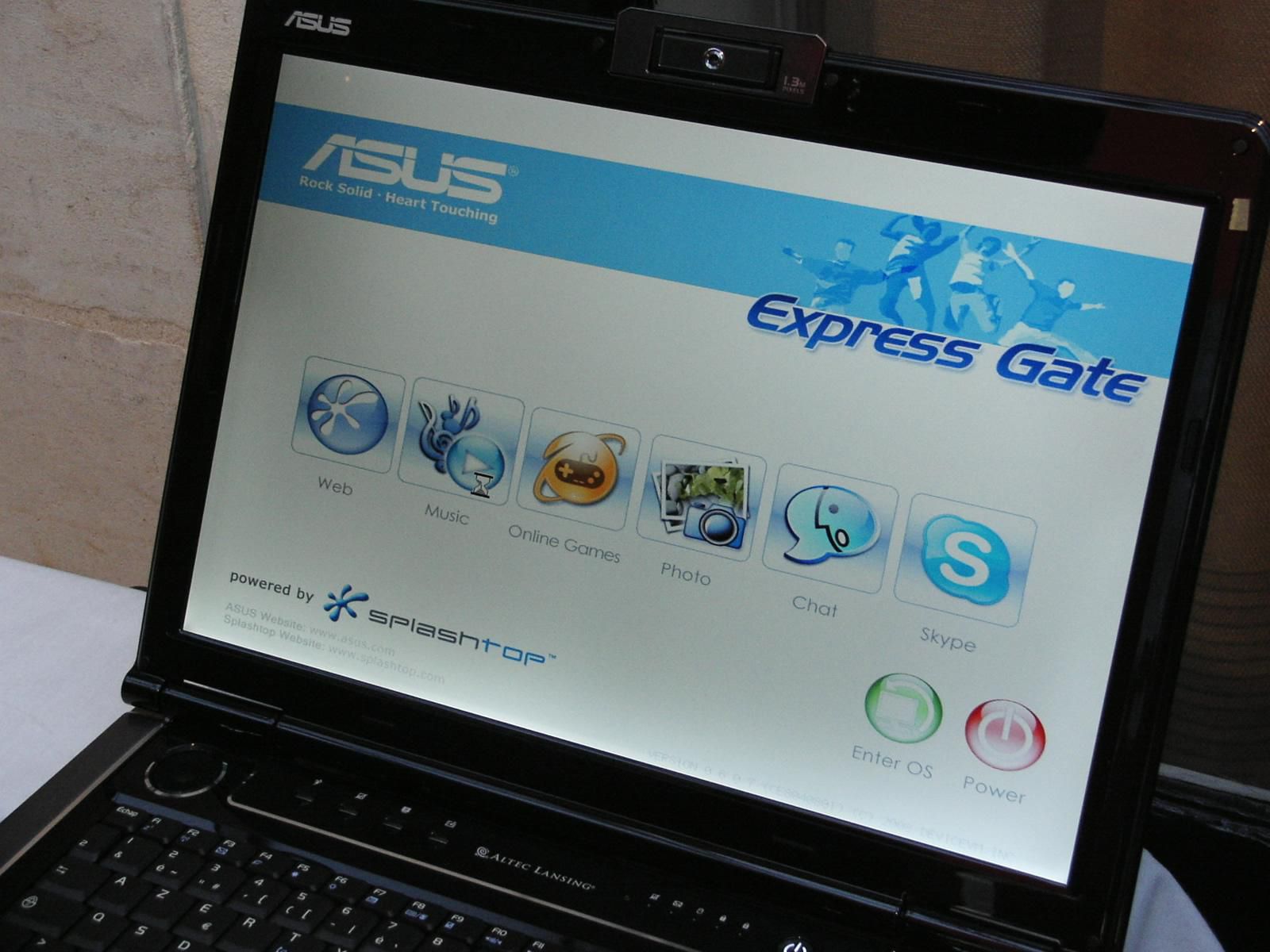 Asus M70 laptop 01